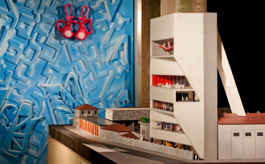 OMA*AMO 打造 Prada 威尼斯展厅-1