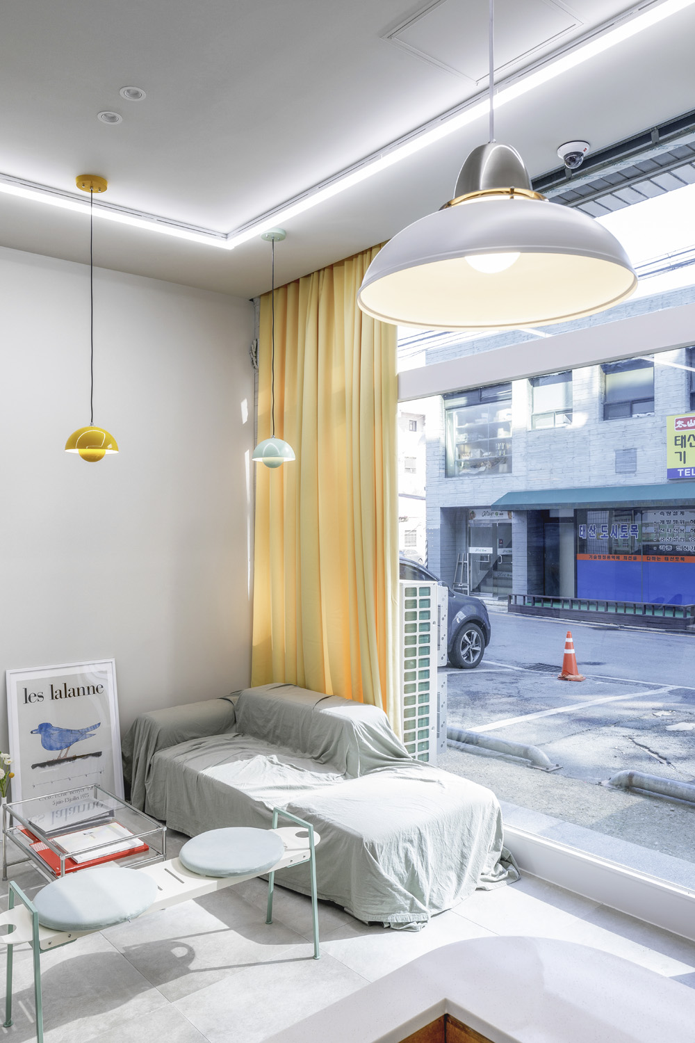 白色简约，20 平米小空间的华丽转身-11