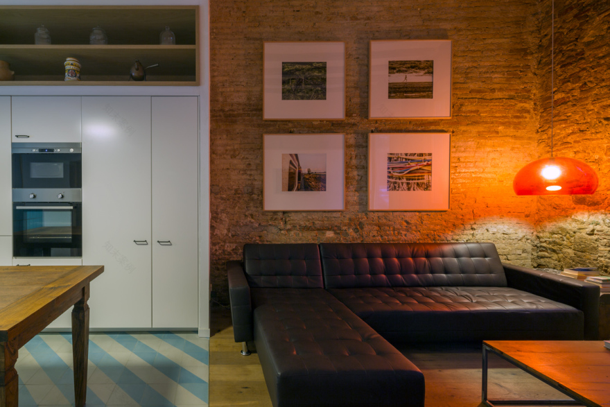 翻新公寓诠释“床与蓝色”的设计哲学-32