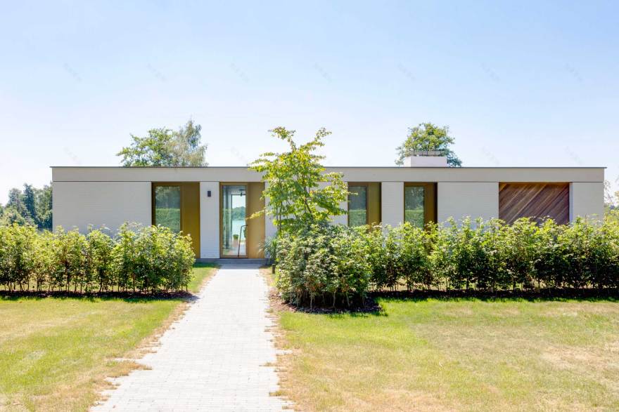 house by the lake 1-3