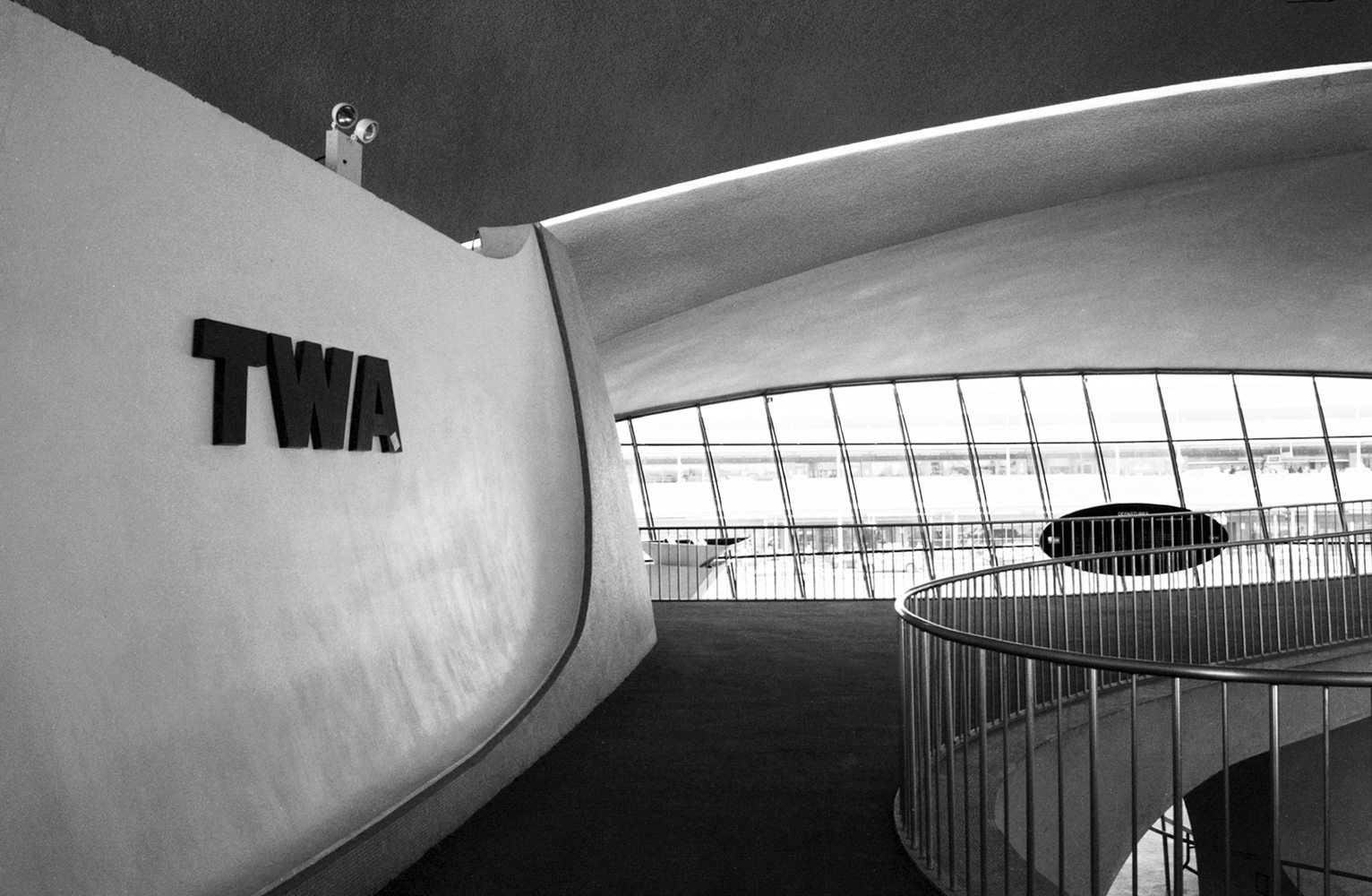 环球航空航站楼 | Eero Saarinen 的飞行动感设计-75