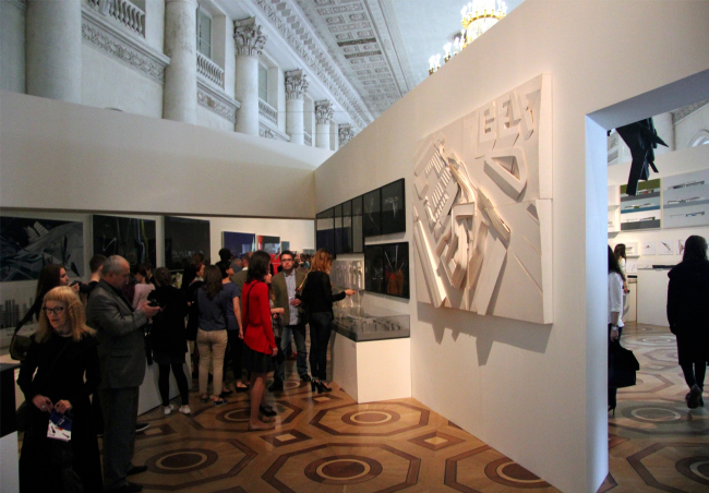 扎哈·哈迪德回顾展丨俄罗斯圣彼得堡丨扎哈·哈迪德事务所-26