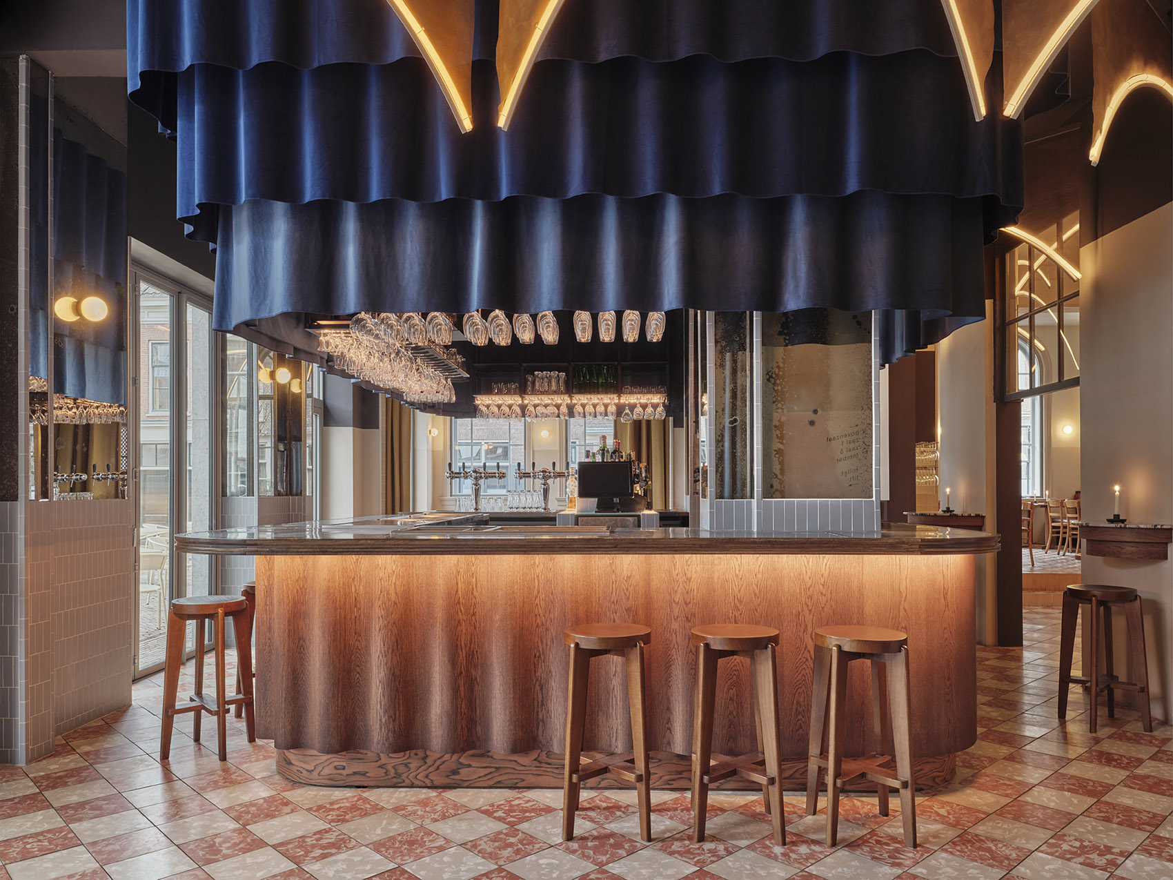 全天候法式小馆&影院丨荷兰多德雷赫特丨Studio Modijefsky-136