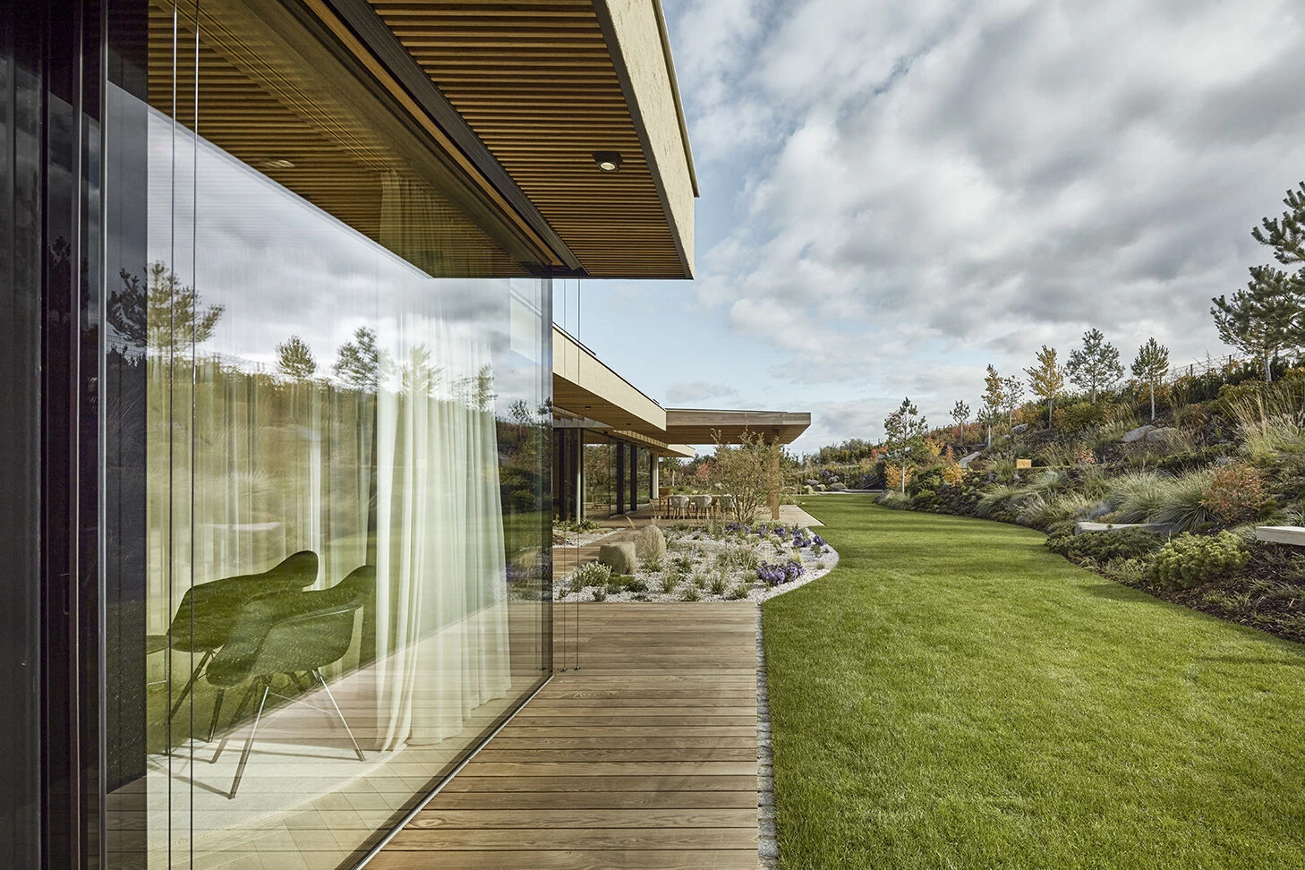 布拉格附近的花园别墅丨CzechPrague丨Atelier Kunc Architects-29