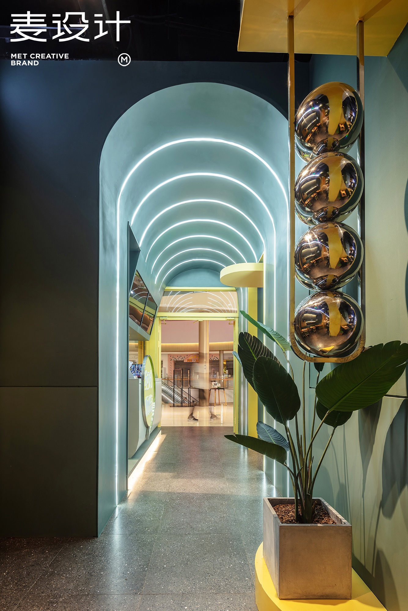 绿意盎然，焖声笑语——麦设计餐厅的色彩魅力-16