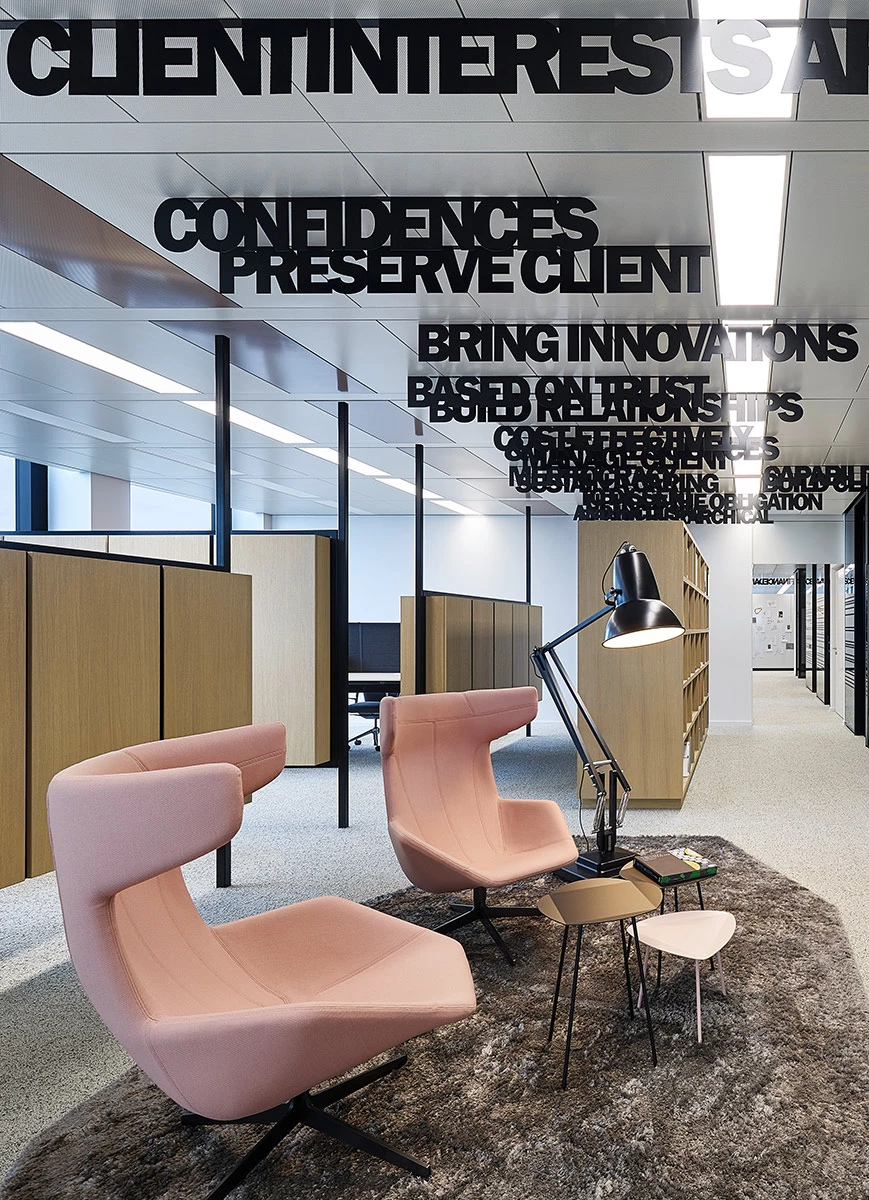 颠覆传统的德国办公室设计 · 灵动空间与个性化元素的融合-14