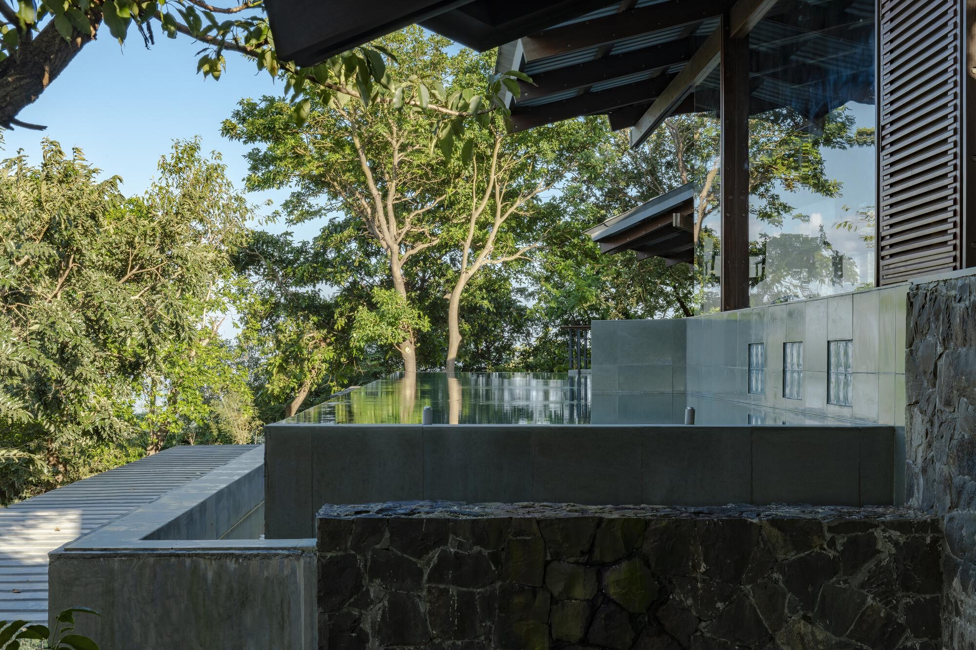 侧面阳台屋丨印度丨Malik Architecture-51