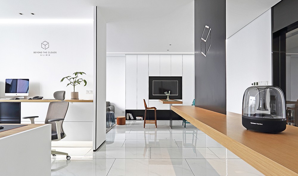 Beyond the Clouds(云端之上)-4