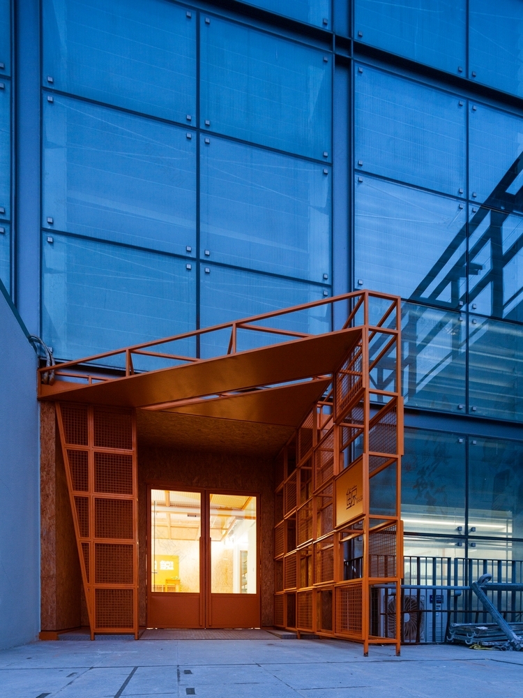 Belugadesign Office ATMOperation-72