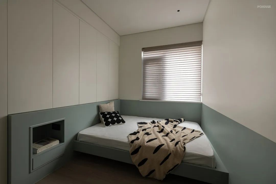 有娃家庭的现代极简风格设计-73