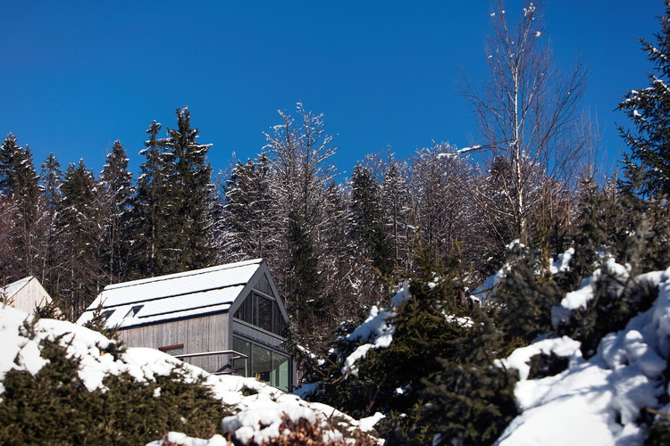 斯洛文尼亚高山度假屋，观景大玻璃墙设计-21