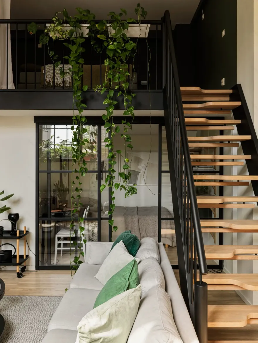 瑞典工业风迷你复式小 loft,绿色点缀完美空间-2