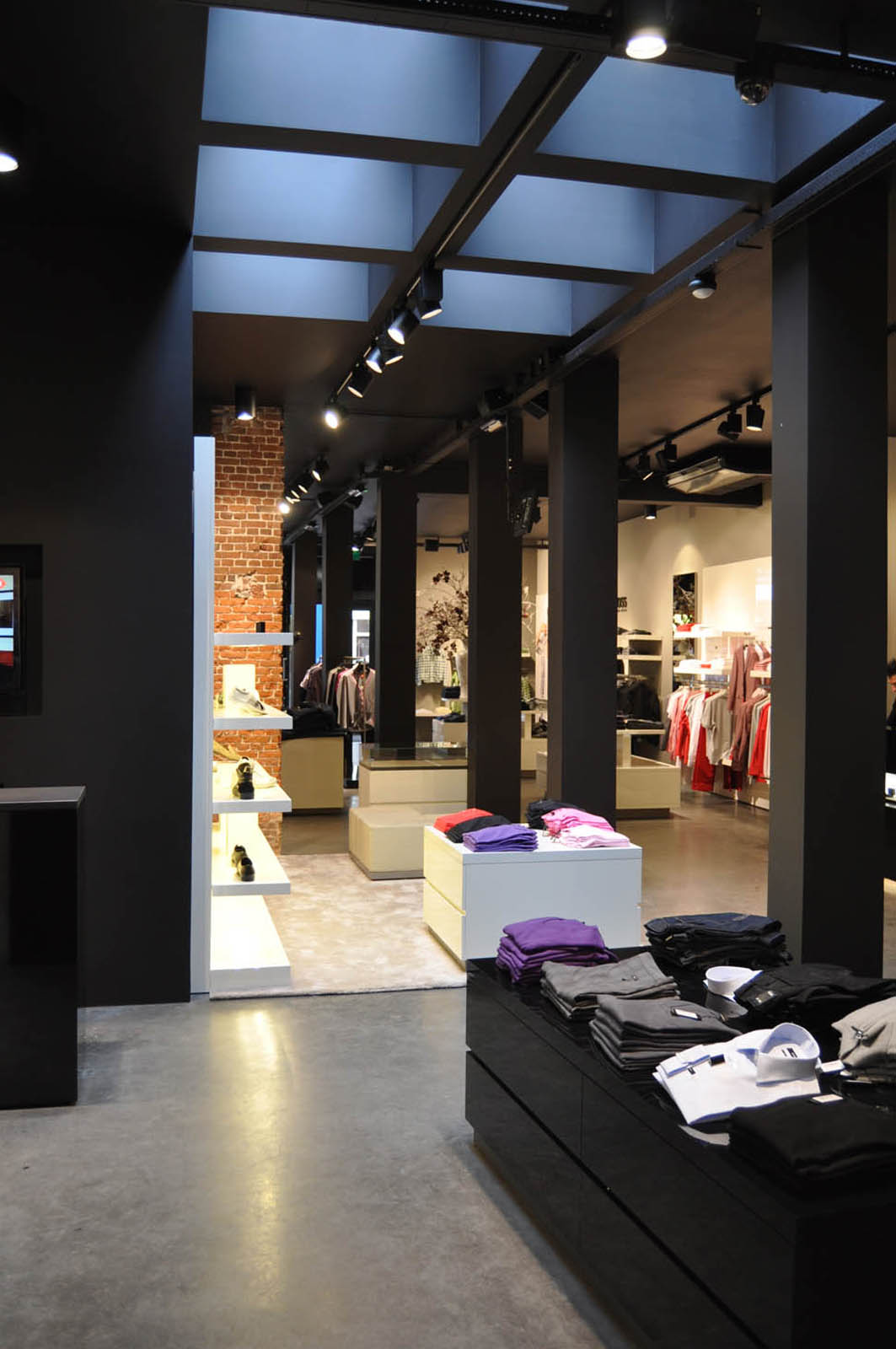 哈勒姆Hugo Boss店铺丨荷兰哈勒姆丨Jeroen de Nijs architect,bni bv-8