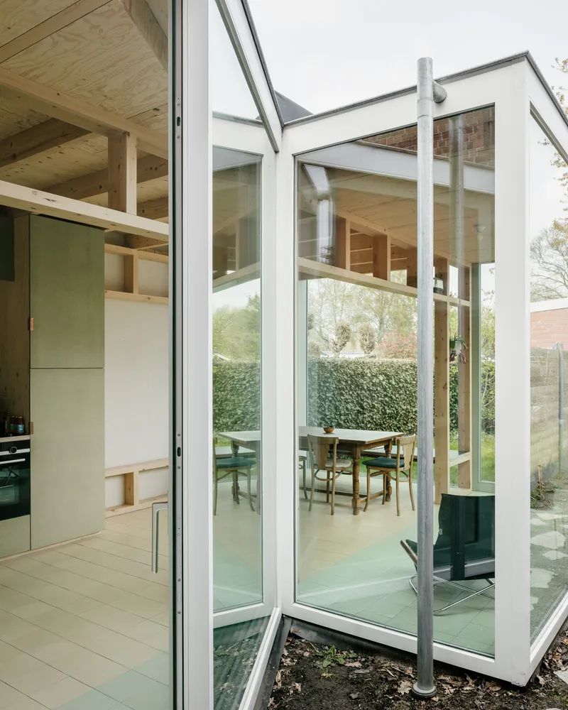 狭长工人房变花园住宅丨勾勾手设计网-16