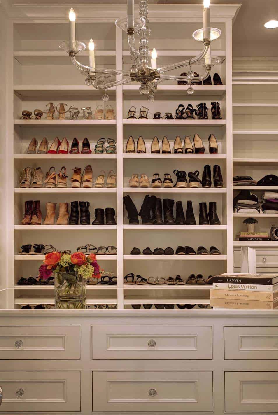 Gorgeous stone clad home with elegant interiors in Southlake, Texas-17