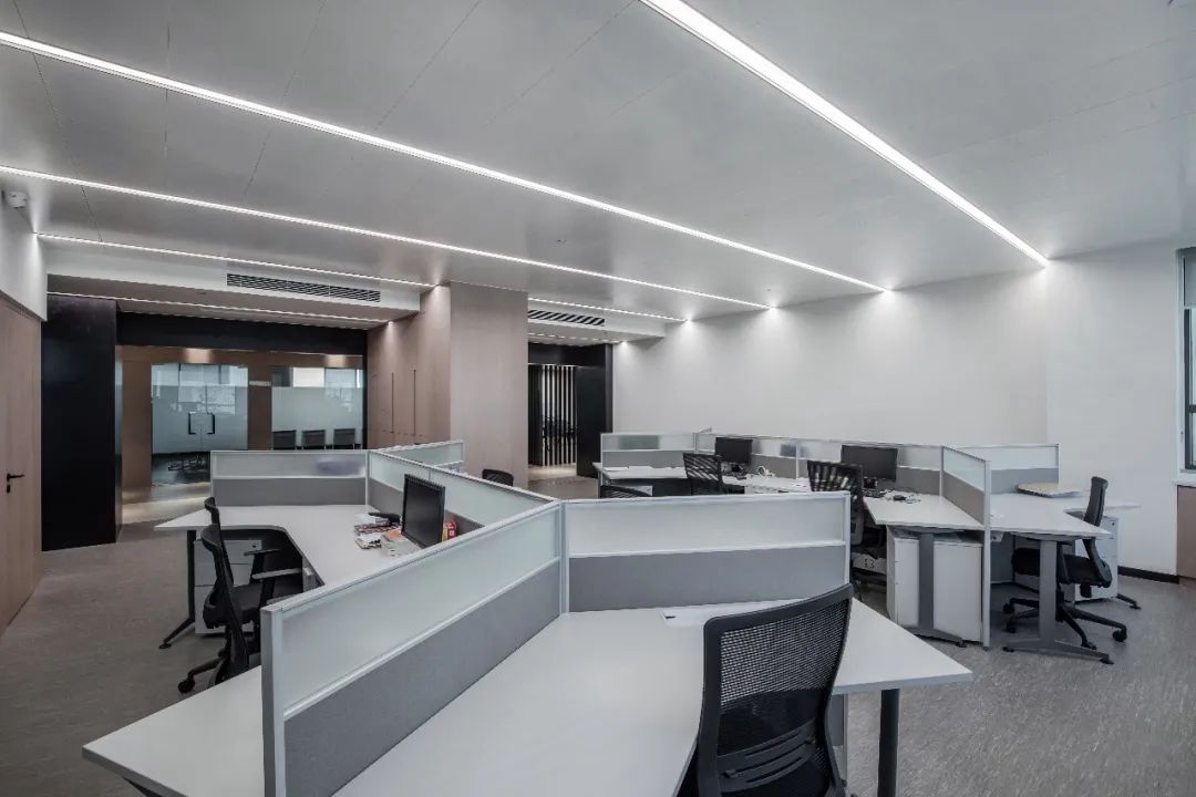 洋浦地产办公室 | 国际化智能办公空间典范-29