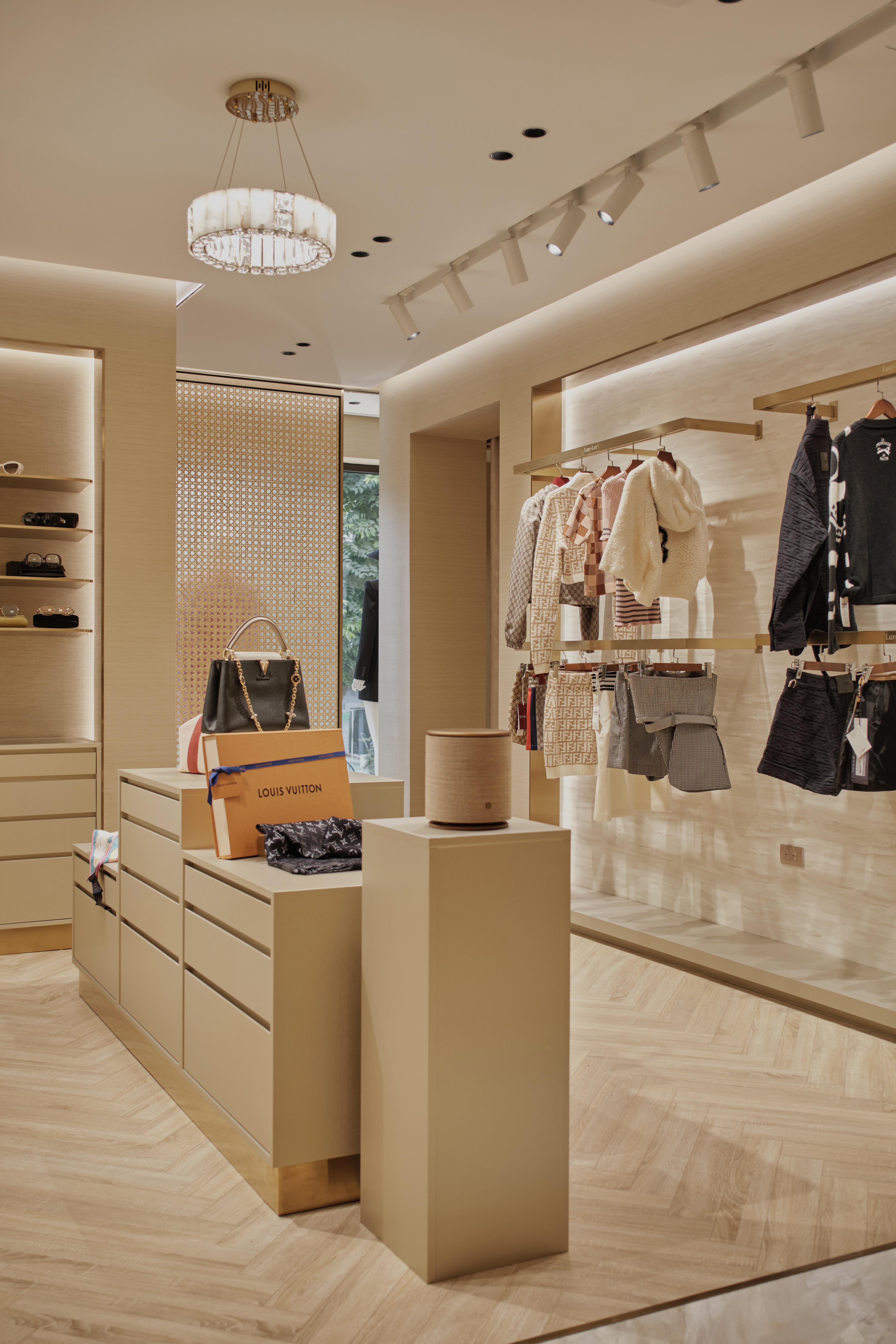 Reality | Luxy by Lee-23