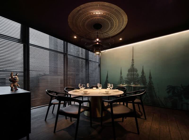 重庆曼泰南洋餐厅 · 镜像世界的泰式美学空间丨中国重庆丨纳沃设计旗下迷雾研究所 Misty Lab-39