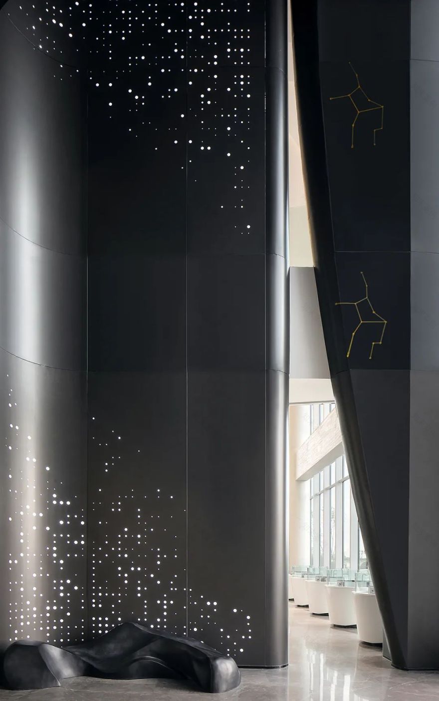 银川中梁印营销中心 | 宇宙星辰下的刚柔并济空间-13