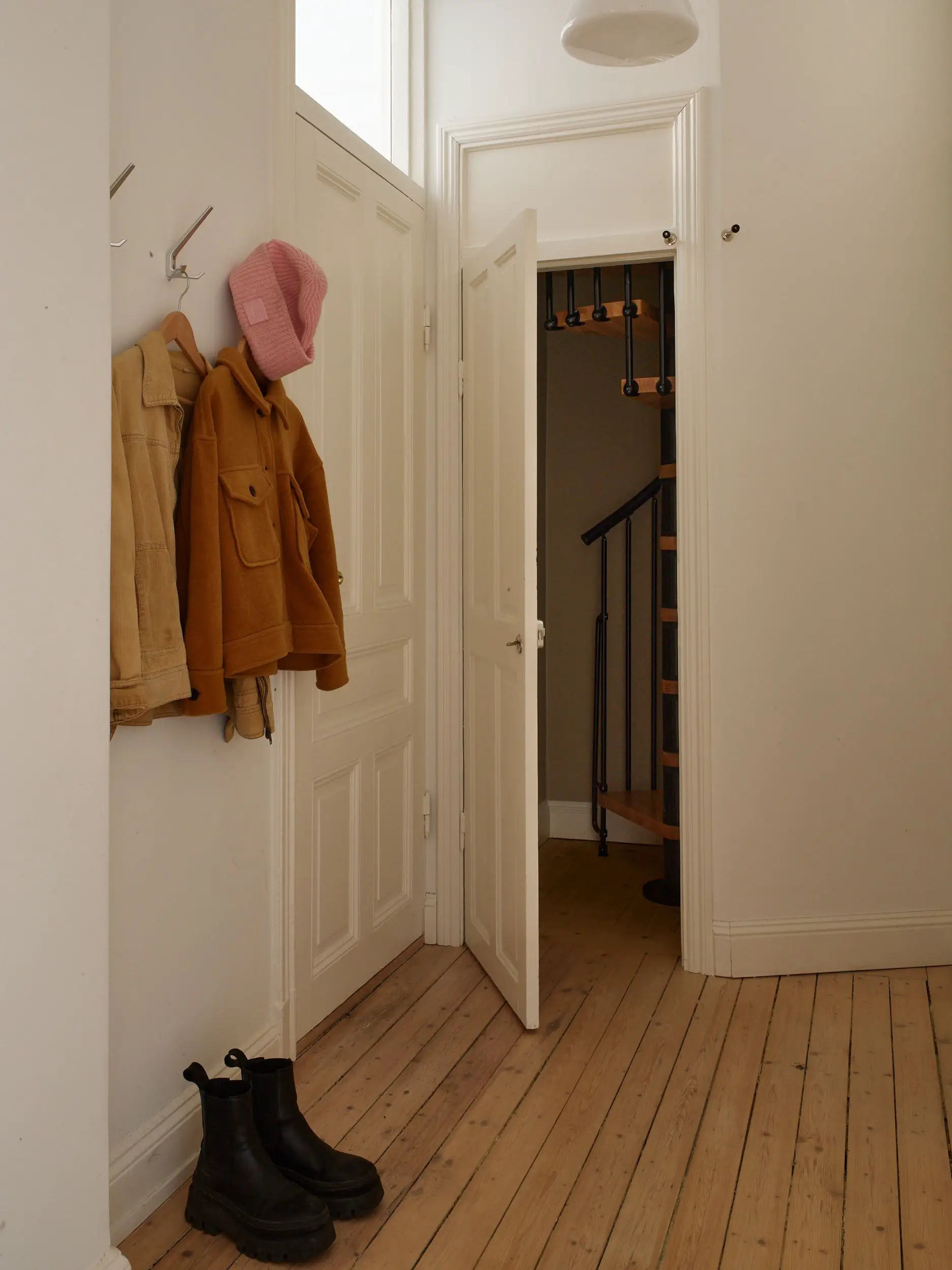 瑞典历史建筑中独特的阁楼公寓-17