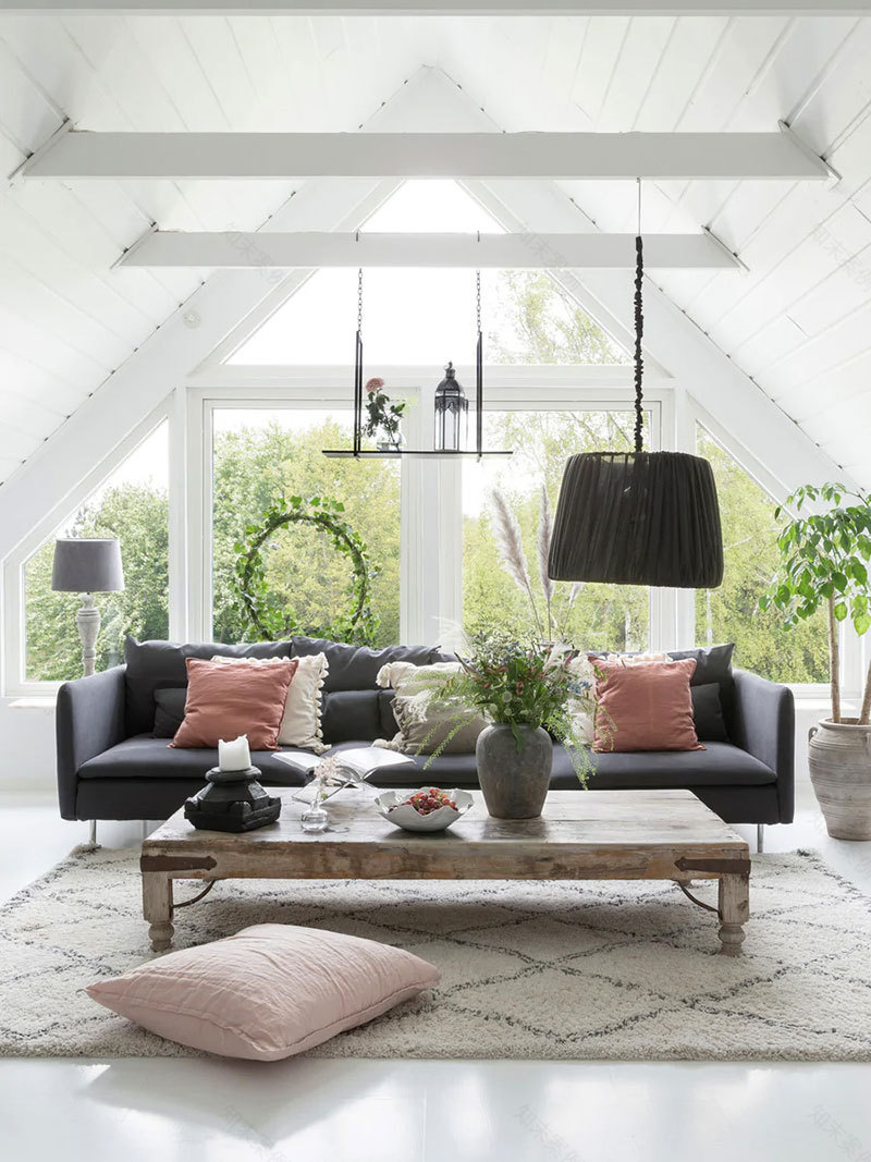 瑞典乡村风情与现代设计完美结合的老屋翻新-3