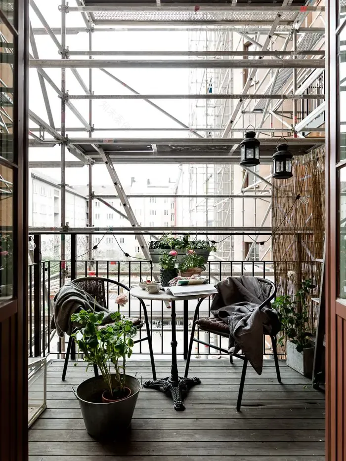 1915 年经典建筑中的复古温馨一居-16