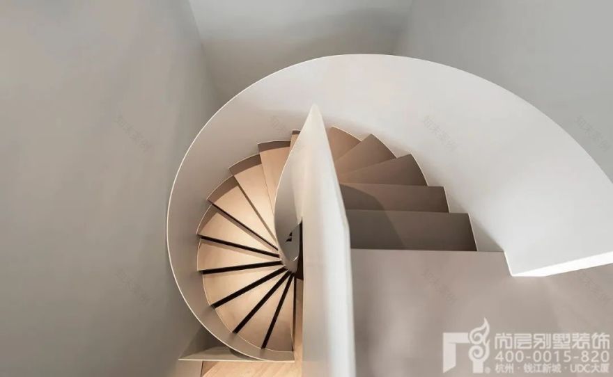 极简主义的静谧别墅设计丨尚层别墅装饰-53