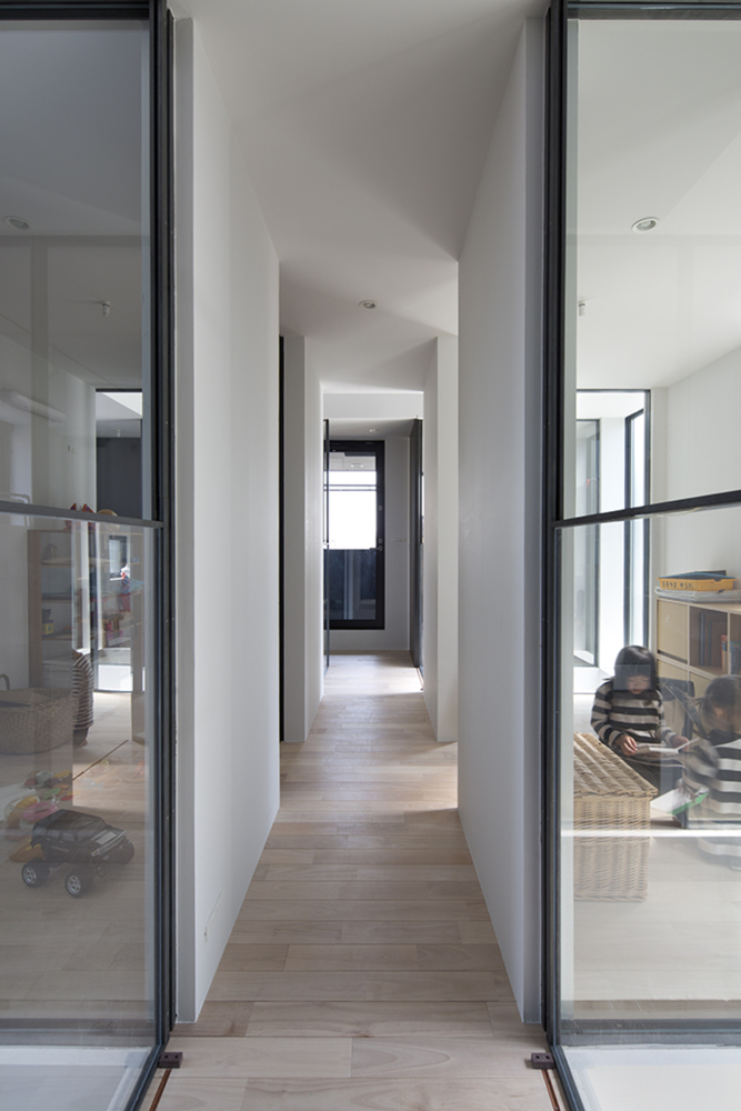 Home for Three Households  Fujiwaramuro Architects-24