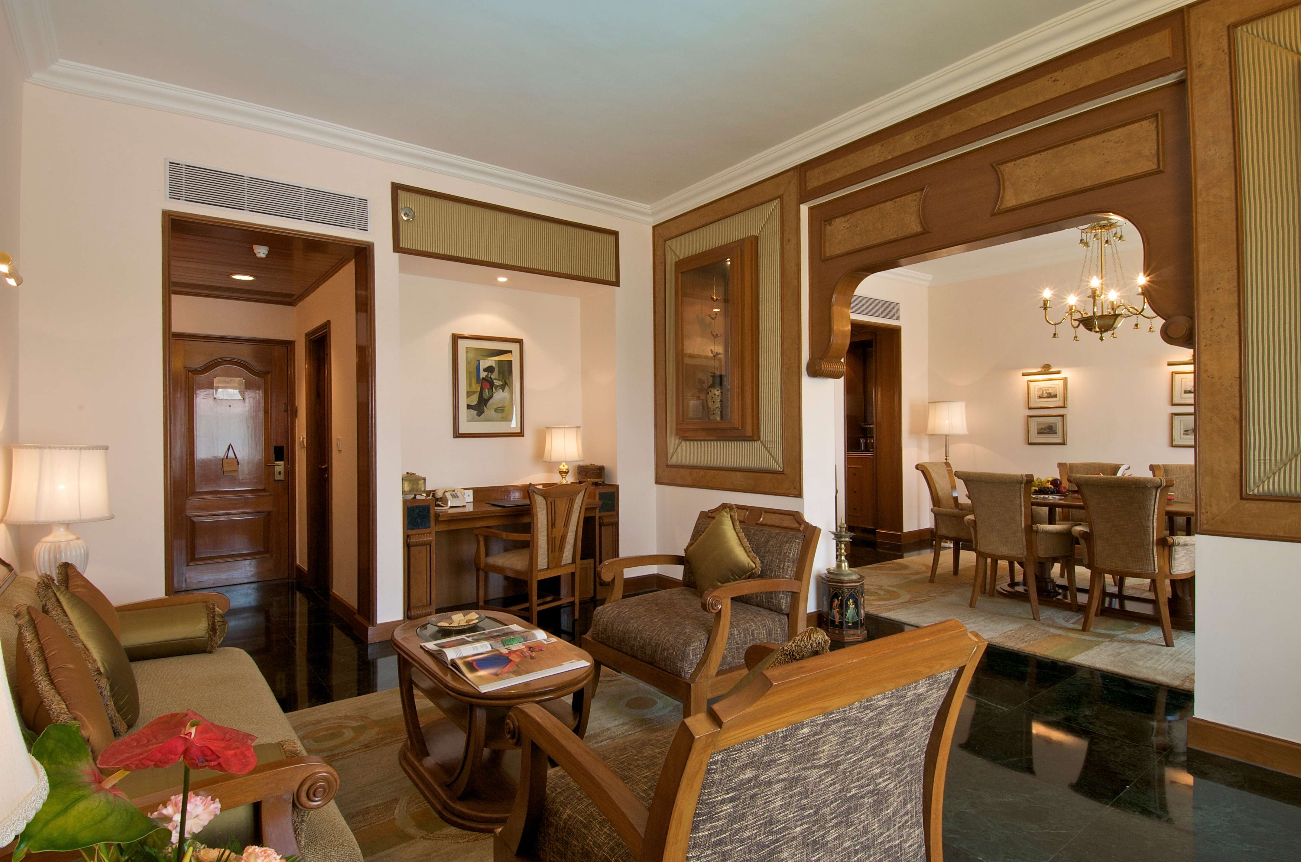 The Gateway Hotel Ummed Ahmedabad-3