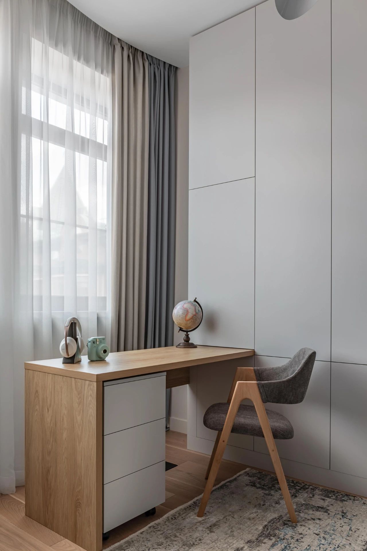 160㎡明亮温馨五人居设计-17