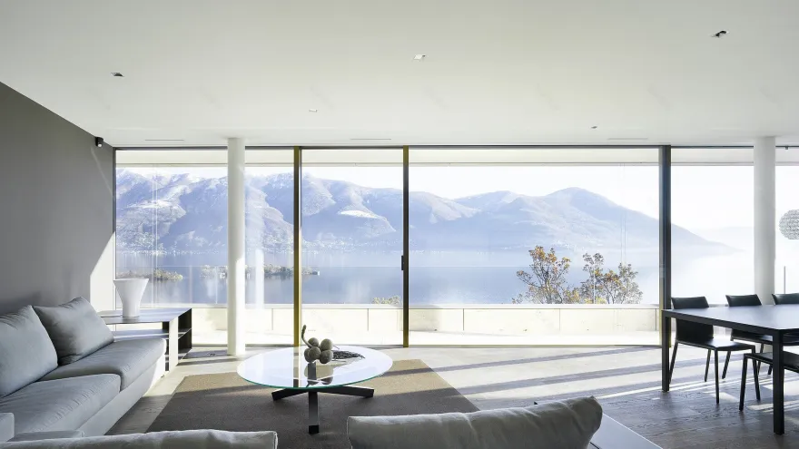 瑞士 Ticino 山间豪华公寓,极致视野与空间利用-12