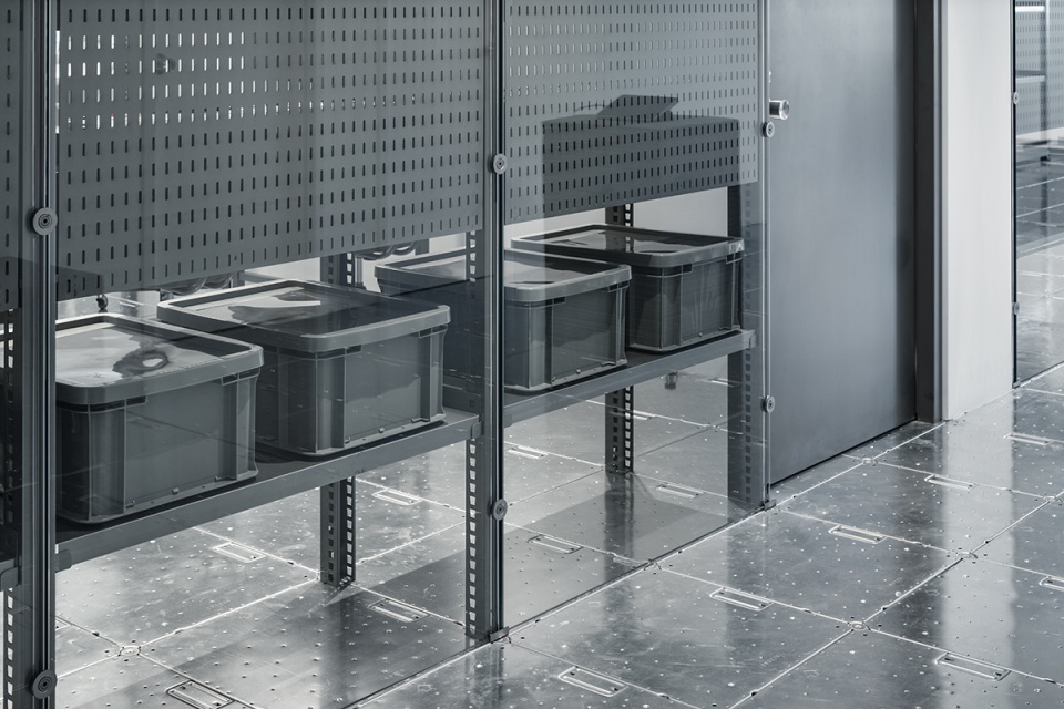 Rhizomatiks 中目黑办公室 | 绿意盎然,灵活多变的创意空间-19