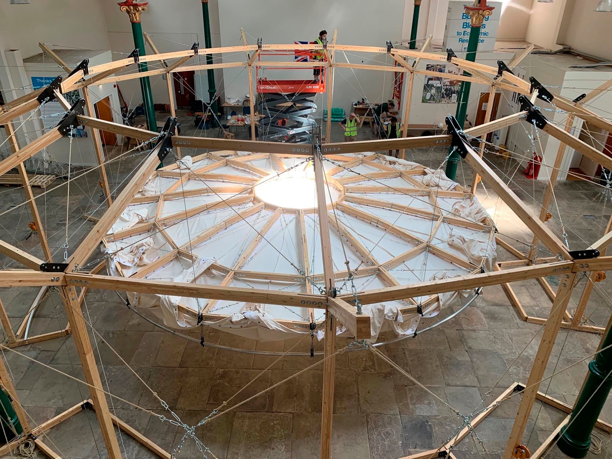 巢穴；兽穴（注：The Den常见含义为巢穴；兽穴，但它在不同语境可能有不同含义，如小房间；私室 等，若有具体语境可提供以便更精准翻译） 丨英国曼彻斯特丨Haworth Tompkins-8