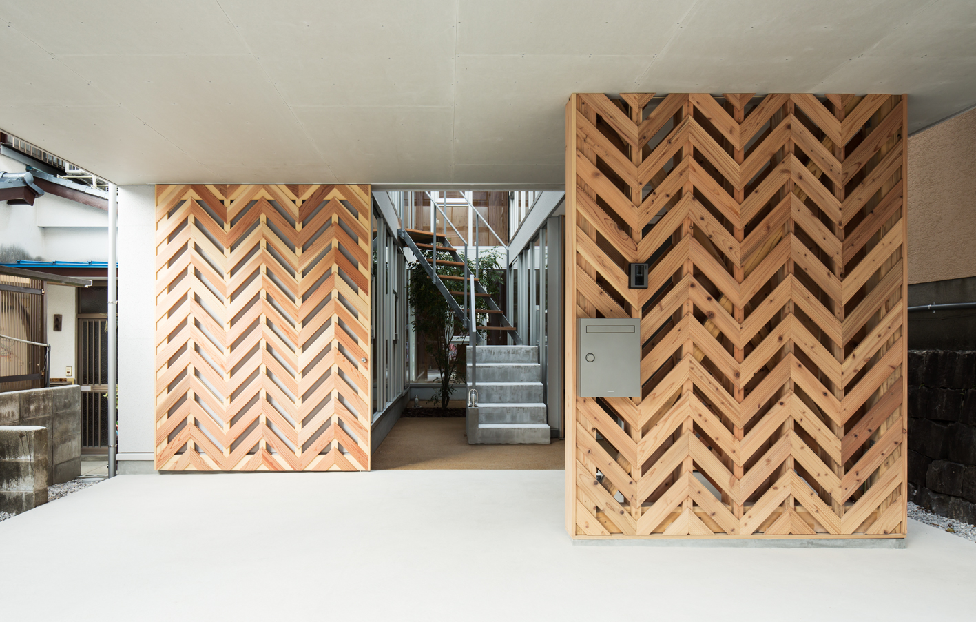 双屋共生,绿意盎然的家庭住宅-11