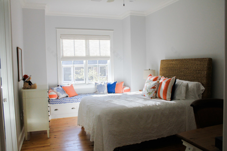 White Avenue Cottage-45