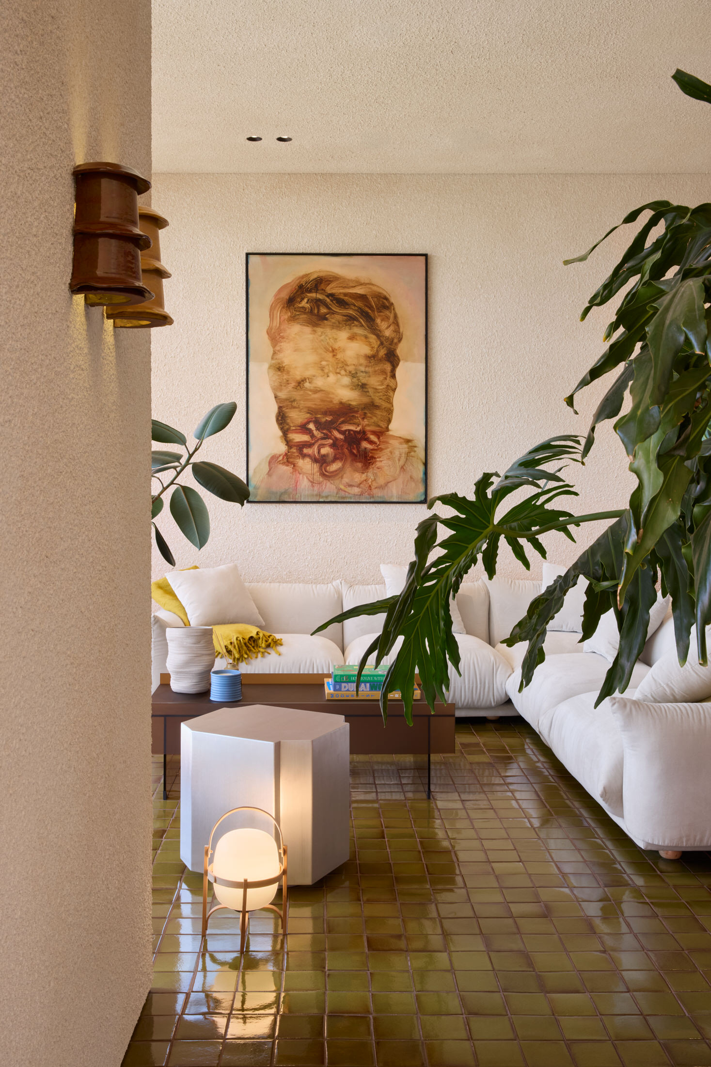 Mid-Century Vibes in Modern Dubai: Al Barari Apartment by Bone Studio.-7