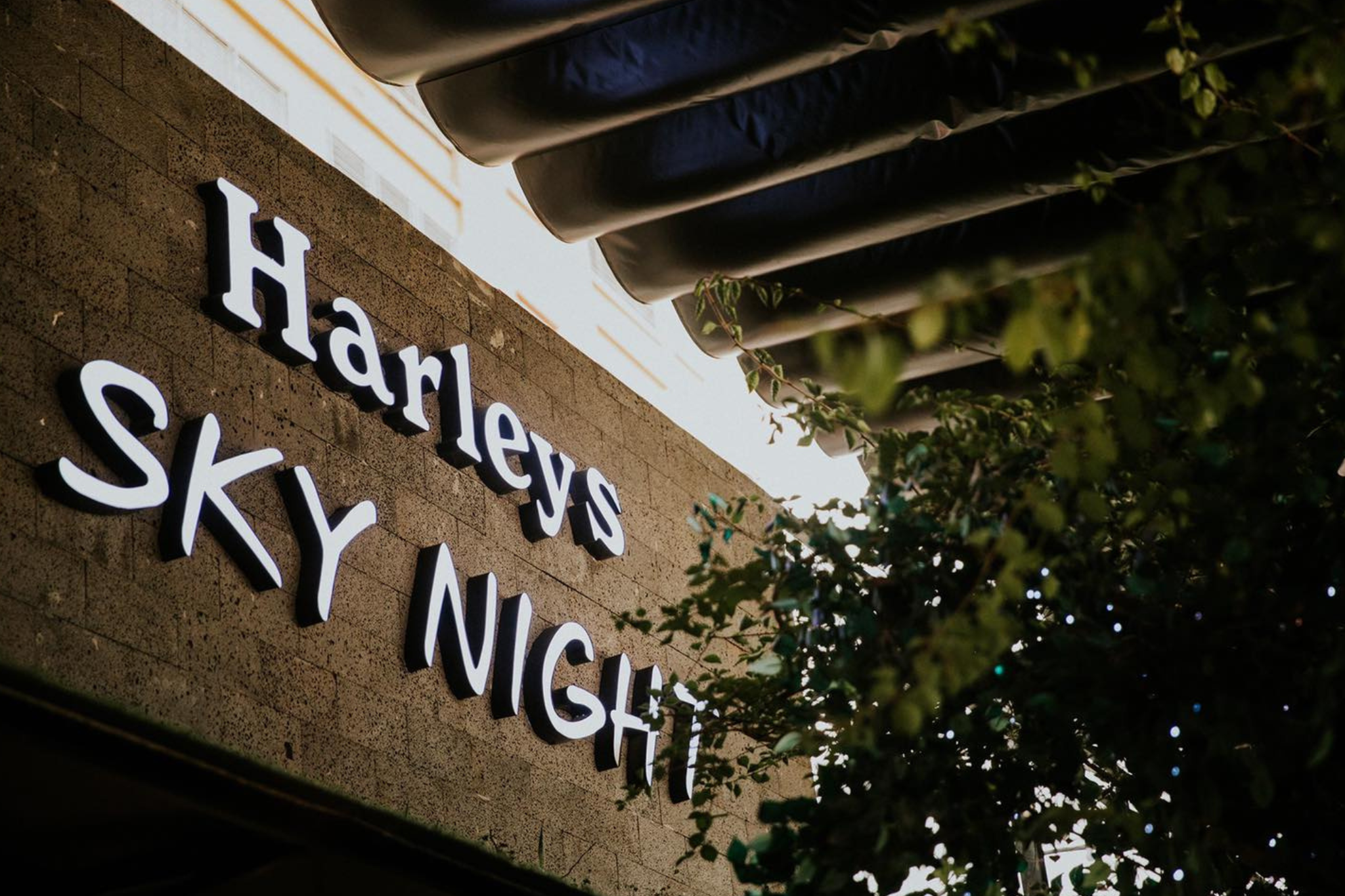 Review công trình Harleys Coffee - mô hình cafe trên mái-21