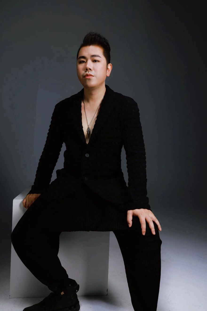 加拿大HV小管高压变频空气系统高迪家俱体验馆丨中国深圳丨迪笙设计-93