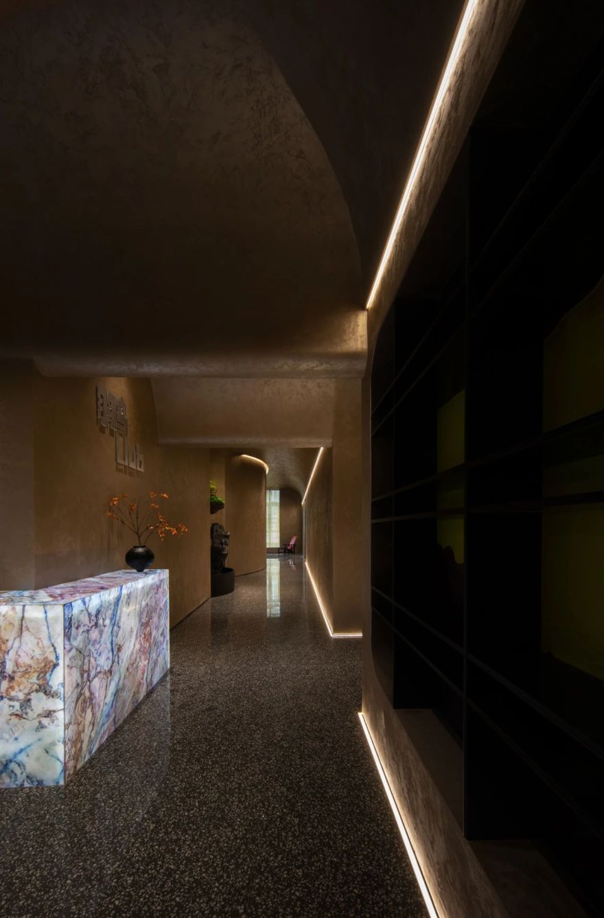 鹏 club · 山水庭院般的餐饮空间丨中国济南丨易昂设计-12