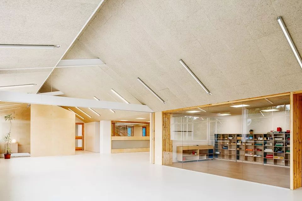 灵活多变的教学空间 | Lkastola Kurutziaga 幼儿园改造与扩建-33