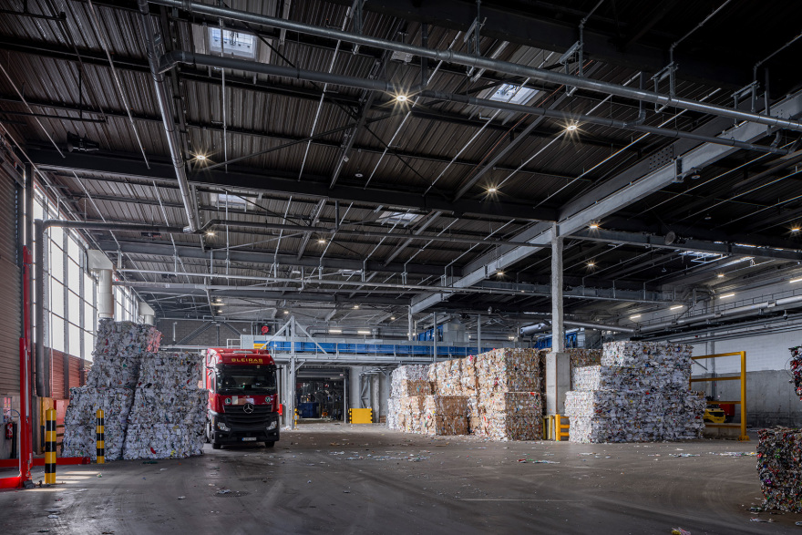 巴黎南特雷垃圾分拣中心改建,绿色环保与高效工作并重-17