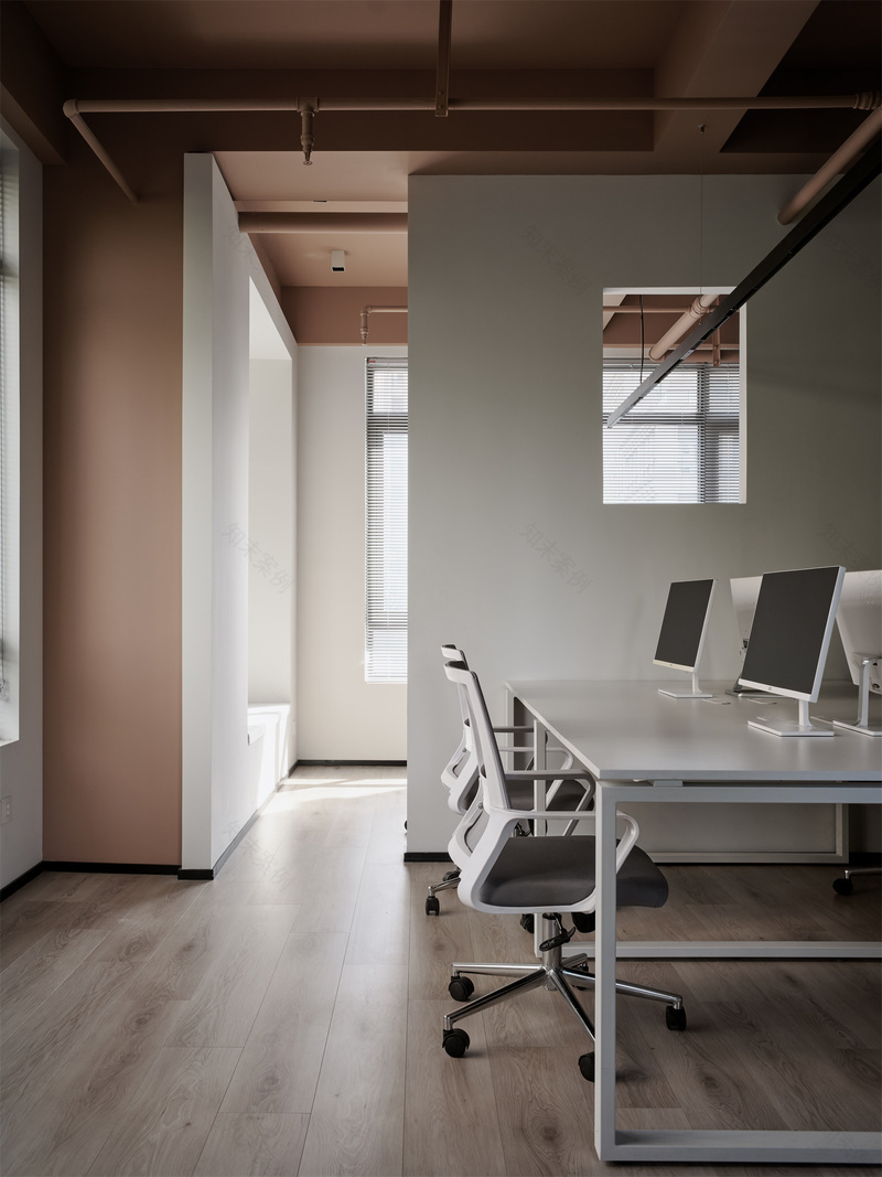 几何空间设计事务所 · 办公室-47