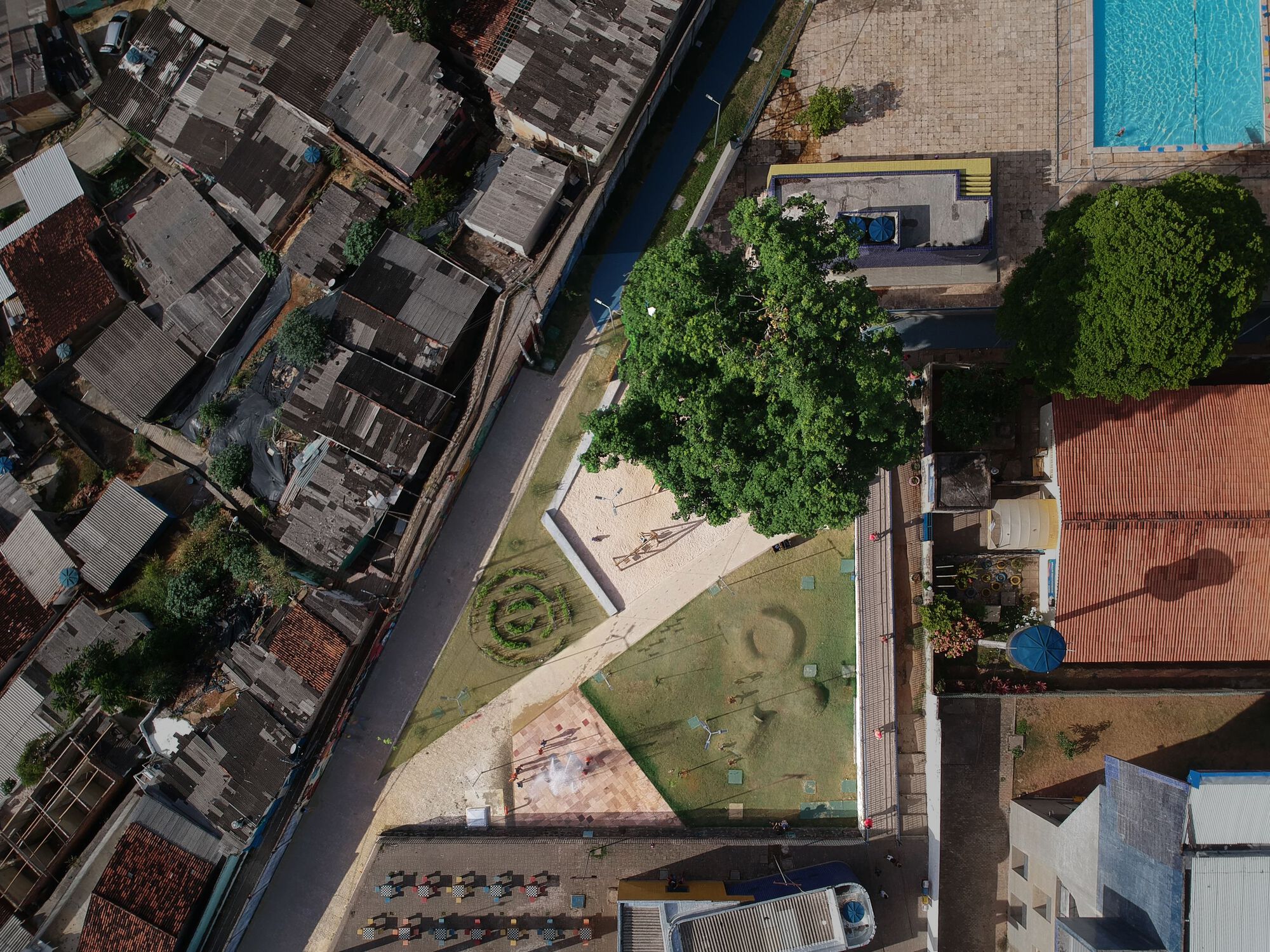 巴西普拉萨达阿沃尔广场改造丨拉索建筑与城市主义实践-14