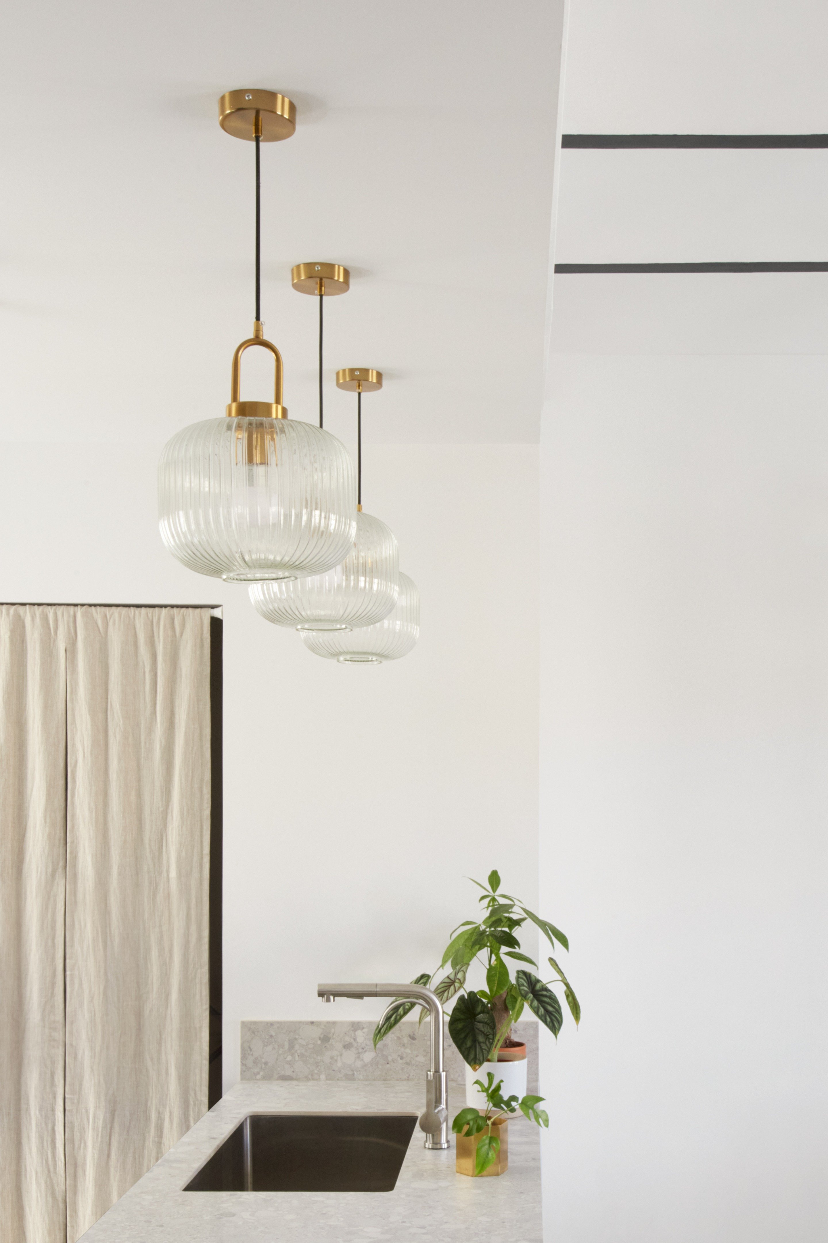 色彩鲜明的现代改造 · 巴西黄房子-8