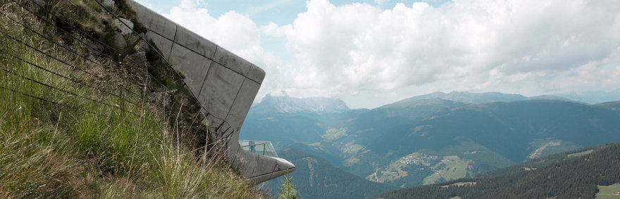 梅斯纳尔山博物馆科罗内斯-0