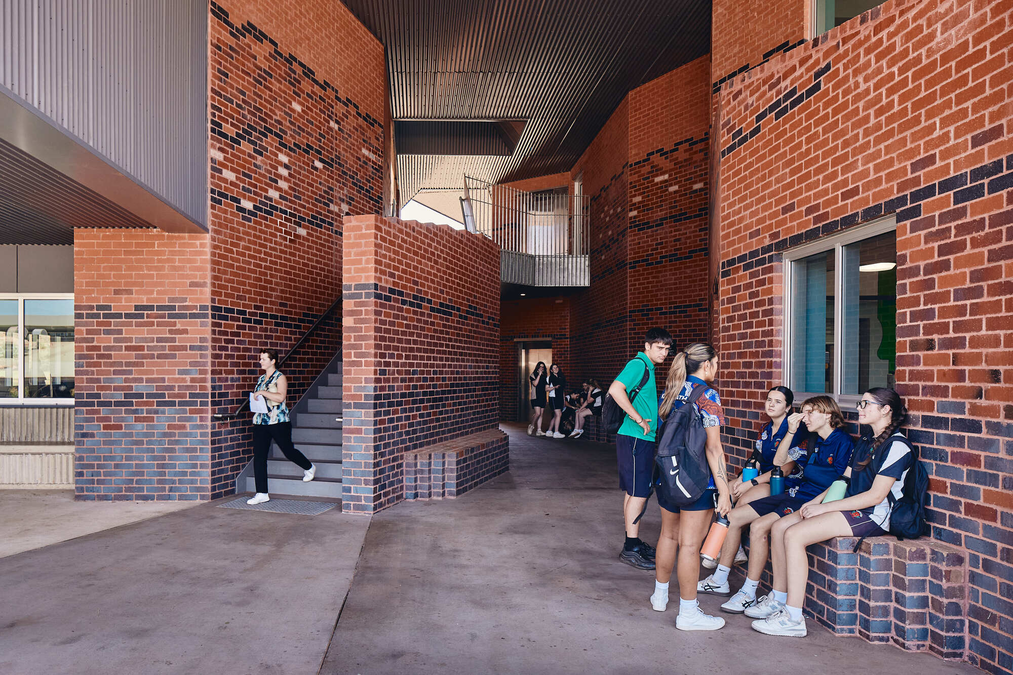 Karratha Senior High School Technical Learning Facilities / iredale pedersen hook architects-24