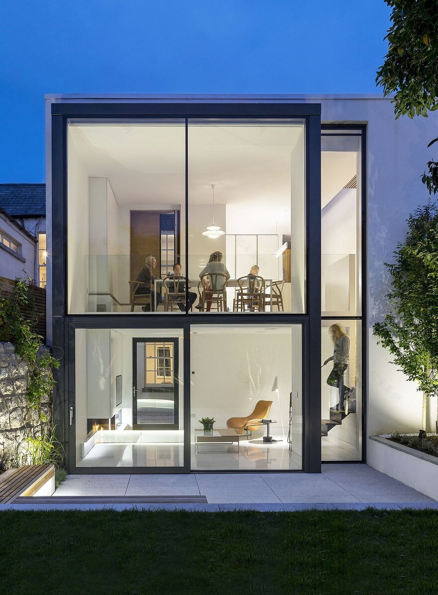 A Contemporary Two Storey Extension to a Victorian House in Dublin-1