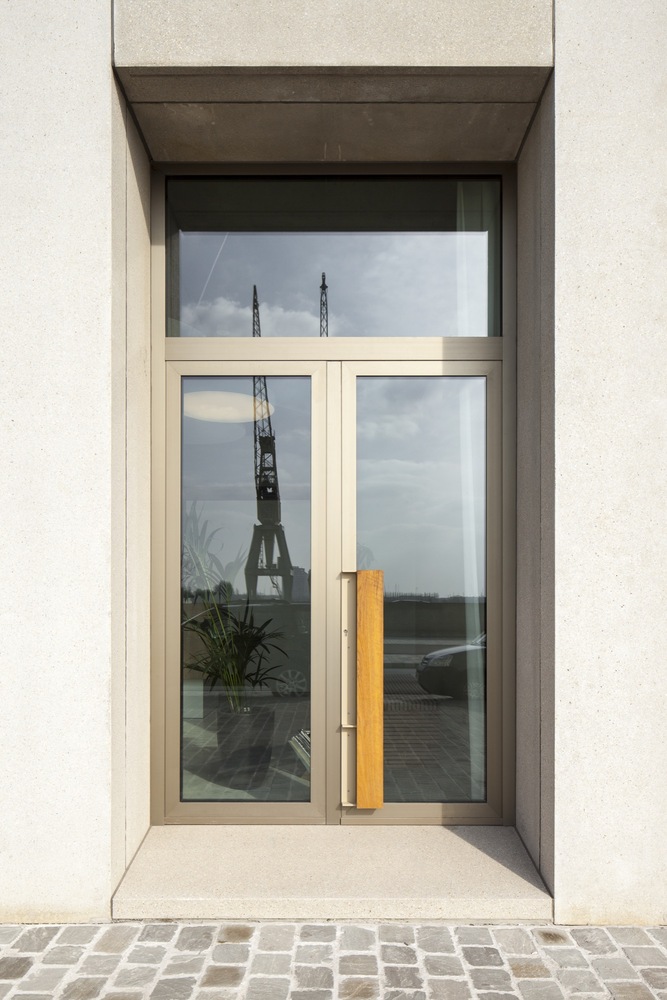 比利时安特卫普河畔双楼改造-32