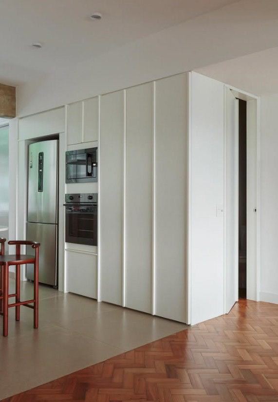 露西亚和埃利奥公寓 · 2024-14