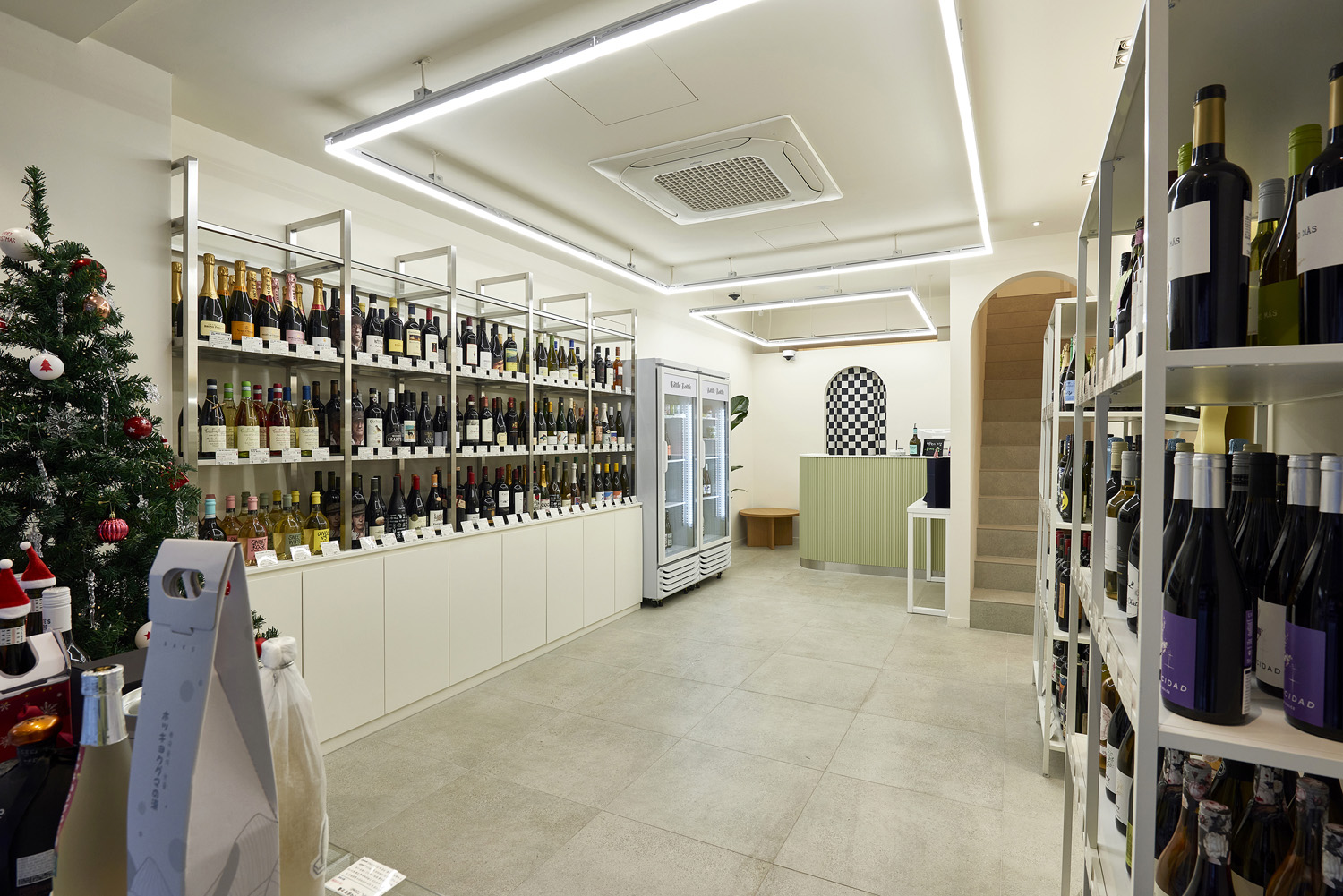 "贝壳顿 18 平米迷你卫生间的极简设计"-4